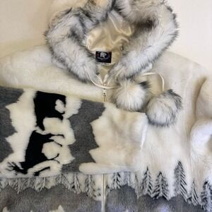 Northern Lifestyles Canada Faux Fur Hooded Jacket White Grey Bear Moose Scenic M